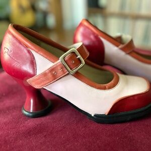 John Fluevog Mary Jane Size 10 in Red, Orange, Shell Pink Multi “the Gorgeous”